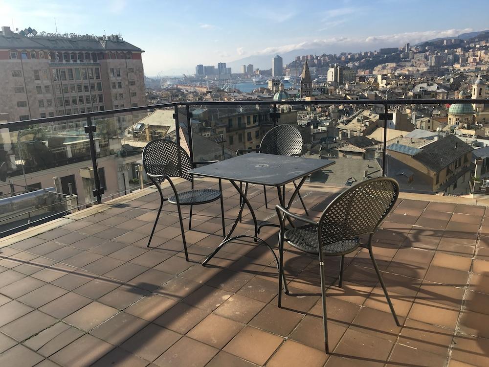 Best Western Plus City Hotel Genoa Exterior photo